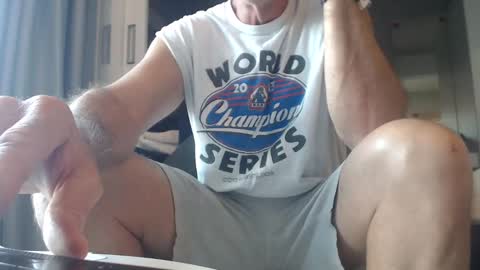 Snapshot of jam_on_it chatting on 12.28.24 JAM online show from 12.28.24