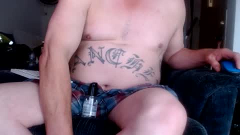 Snapshot of james30cup chatting on 12.11.24 what you in too online show from 12.11.24