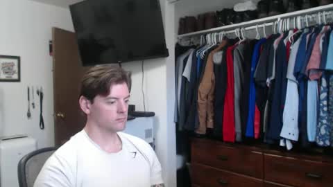 Snapshot of james7744 chatting on 03.12.25 theguy online show from 03.12.25