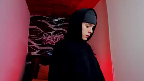 james_adamss_ online show from 01.10.26