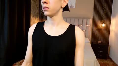 james_adamss_ online show from 02.20.26