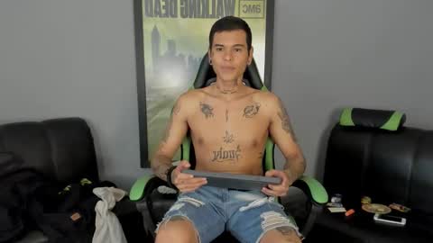 Jamesinked  online show from 02.12.25