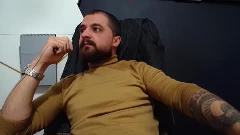 Snapshot of jamesmyersx chatting on 10.08.25 JamesMyers online show from 10.08.25