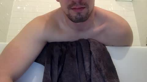 Snapshot of jamesnewtron chatting on 01.24.25 jamesnewtron online show from 01.24.25