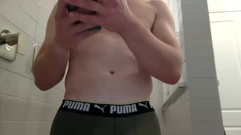 Snapshot of jamesnewtron chatting on 10.17.25 jamesnewtron online show from 10.17.25