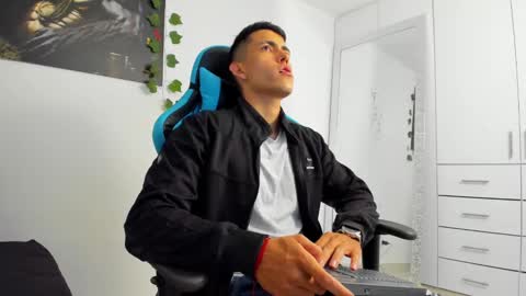 Jamess hott online show from 12.26.24