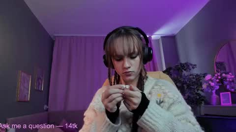 jamie_chung online show from 03.08.26