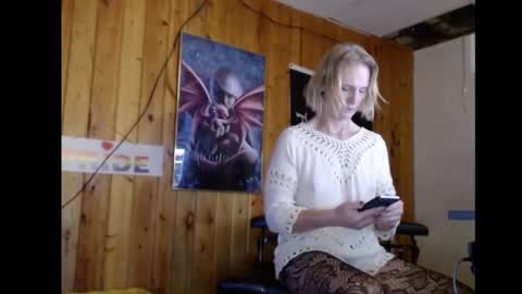 Jamie Bottoms online show from 12.19.25