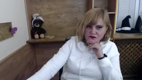 janaloveli online show from 10.13.25