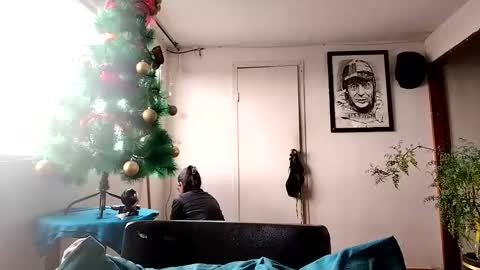 janariivera1 online show from 12.02.25