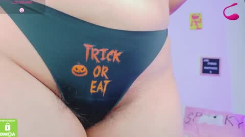 Snapshot of jane_atwood_ chatting on 10.17.25 Jane Atwood online show from 10.17.25