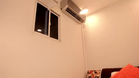 Jane  M online show from 01.02.25