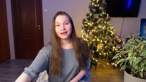 Snapshot of janeblossomhot chatting on 12.16.24 Jane online show from 12.16.24