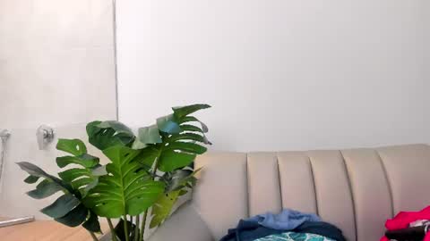 Snapshot of janecullen chatting on 07.15.26 JANE online show from 07.15.26