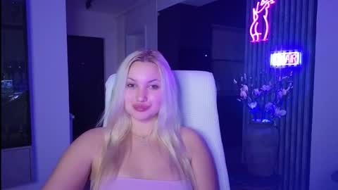 Snapshot of janemiss chatting on 10.21.25 Jane online show from 10.21.25