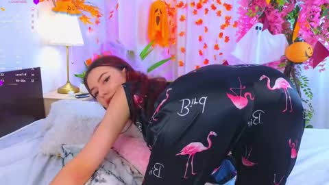 Snapshot of janet_yong chatting on 11.02.25 Jenifer online show from 11.02.25