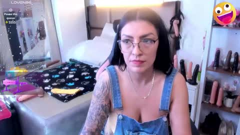 Snapshot of janette_rider chatting on 03.12.25 Janette rider online show from 03.12.25