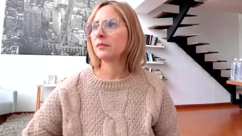 Snapshot of janeturner chatting on 02.17.25 JANE TURNER MILF online show from 02.17.25