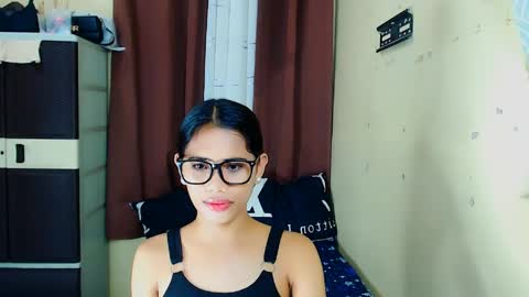 Snapshot of janice_143 chatting on 05.14.26 janice_143 online show from 05.14.26