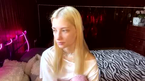 Elsa online show from 08.02.26