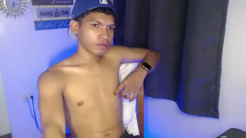 janlloyd04 online show from 10.02.25