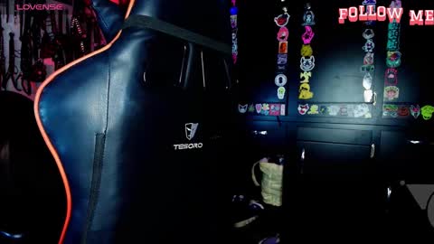      online show from 11.08.25