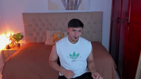 janomar01 online show from 11.20.25