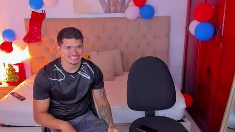 janomar01 online show from 11.28.25