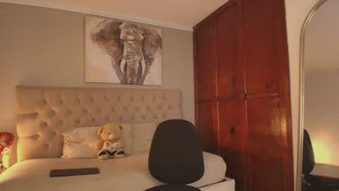 janomar01 online show from 04.10.26