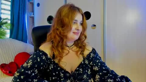 Snapshot of jansylines chatting on 07.17.26 JansyLines online show from 07.17.26