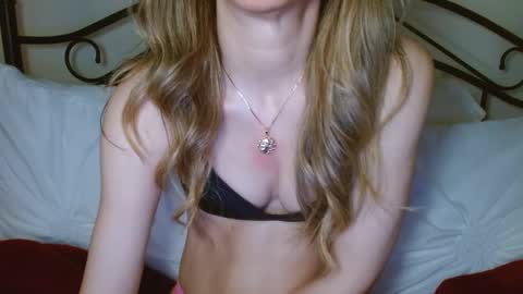 Snapshot of januarydaze chatting on 10.11.25 the small pp whisperer  ball puncher online show from 10.11.25