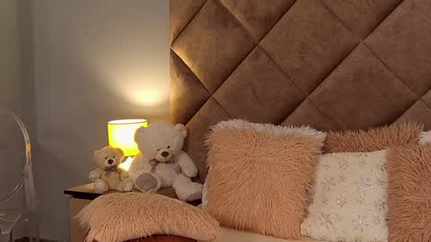 jaquelinemerlot online show from 12.11.24