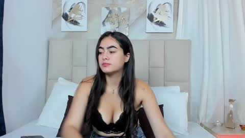 Jaslyn online show from 12.11.24