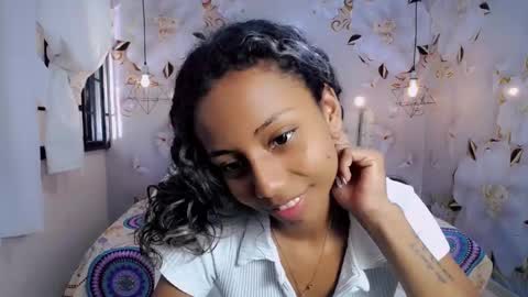 Snapshot of jasmin_brunette_ chatting on 12.11.24 Jasmin online show from 12.11.24