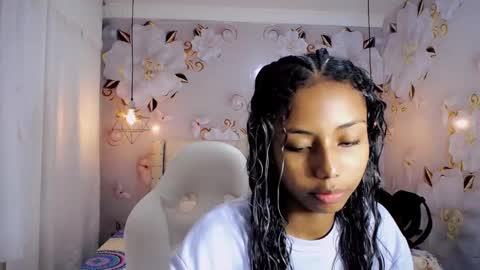 Snapshot of jasmin_brunette_ chatting on 02.27.25 Jasmin online show from 02.27.25