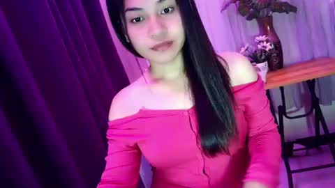 Snapshot of jasmine_arousal chatting on 06.29.26 JASMINE online show from 06.29.26
