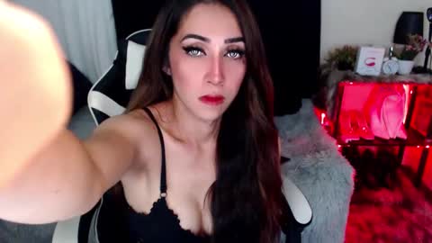 Snapshot of jasminehotcumxx chatting on 12.21.24 lavander not for free show online show from 12.21.24