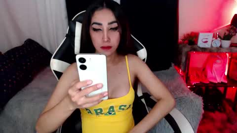 Snapshot of jasminehotcumxx chatting on 12.27.24 lavander not for free show online show from 12.27.24