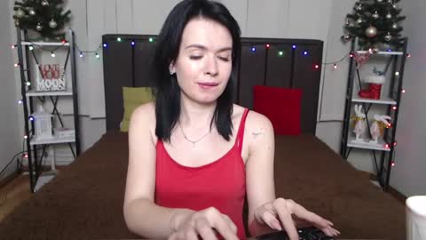 JasmineKouch online show from 01.18.25