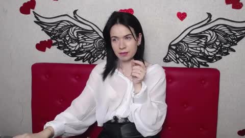 JasmineKouch online show from 03.08.25