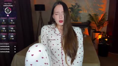 Snapshot of jasminelorens chatting on 01.15.25 Jasmine online show from 01.15.25