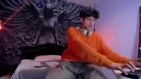 Snapshot of jason_graeats1 chatting on 10.30.25 JASON online show from 10.30.25