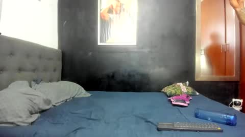 Snapshot of jasonmartiinez chatting on 10.06.25 online show from 10.06.25