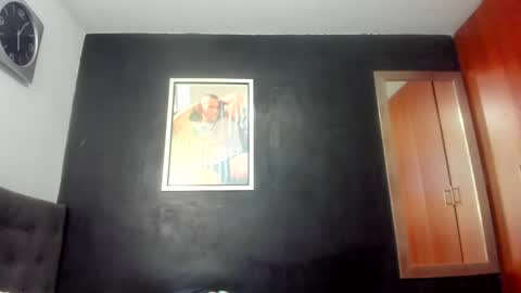    online show from 11.10.25