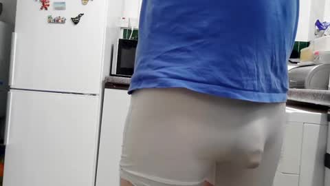 Snapshot of jasonmason2003 chatting on 10.10.25 jasonmason2003 online show from 10.10.25