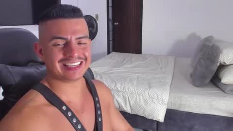 Snapshot of jasperbrooksx chatting on 01.25.25 JBrooksXx online show from 01.25.25