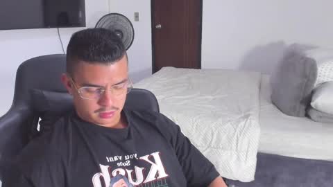 Snapshot of jasperbrooksx chatting on 01.31.25 JBrooksXx online show from 01.31.25