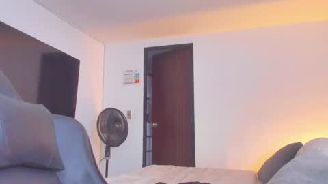 Snapshot of jasperbrooksx chatting on 10.01.25 JBrooksXx online show from 10.01.25