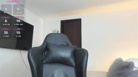 Snapshot of jasperbrooksx chatting on 10.09.25 JBrooksXx online show from 10.09.25