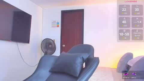 Snapshot of jasperbrooksx chatting on 10.18.25 JBrooksXx online show from 10.18.25